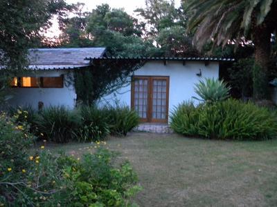 Cottage For Rent in Bryanston Ext7, Sandton
